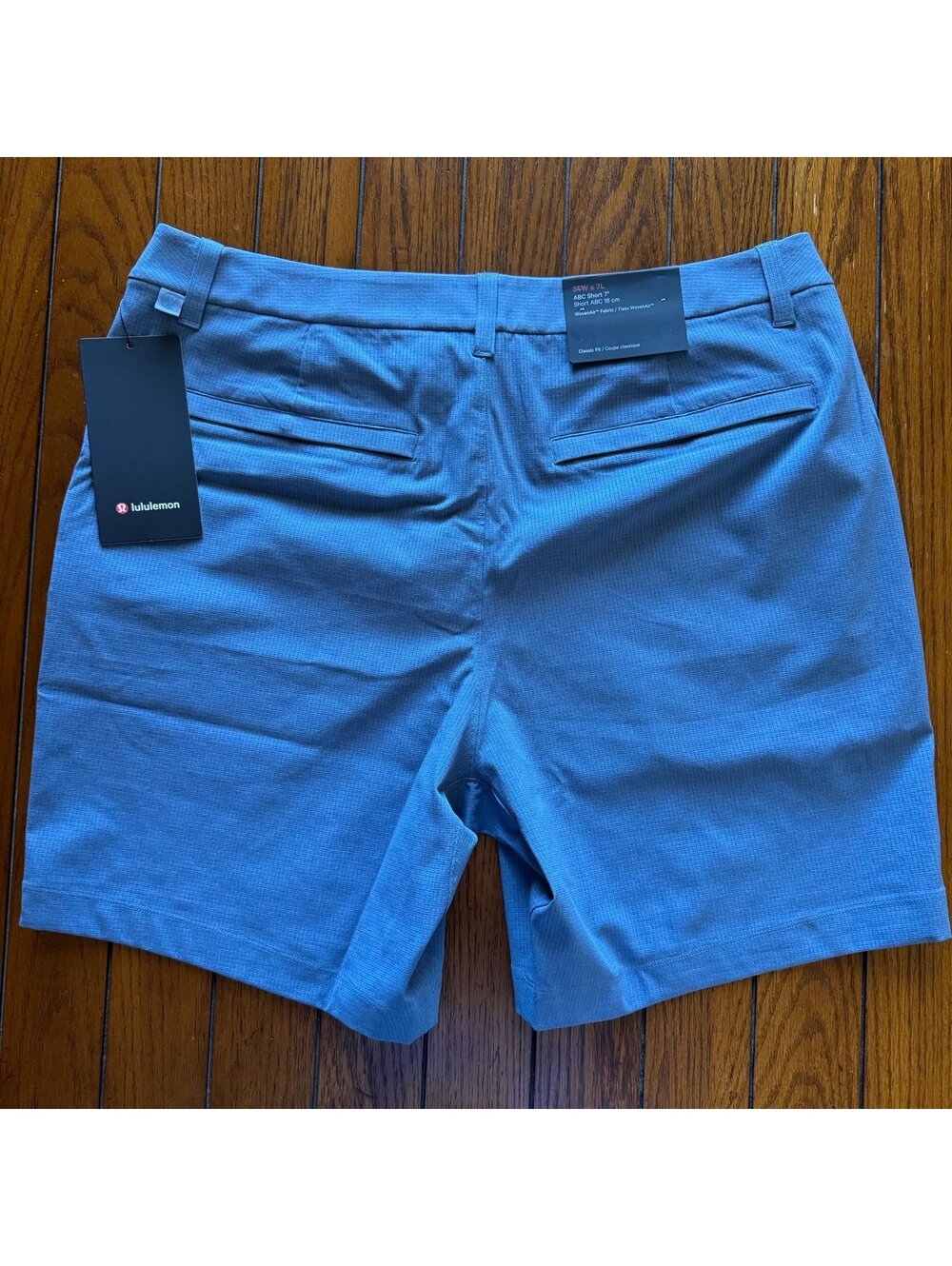 Lululemon Men’s Size 34 ABC Classic Fit Short 7” WovenAir, Washed Denim NWT